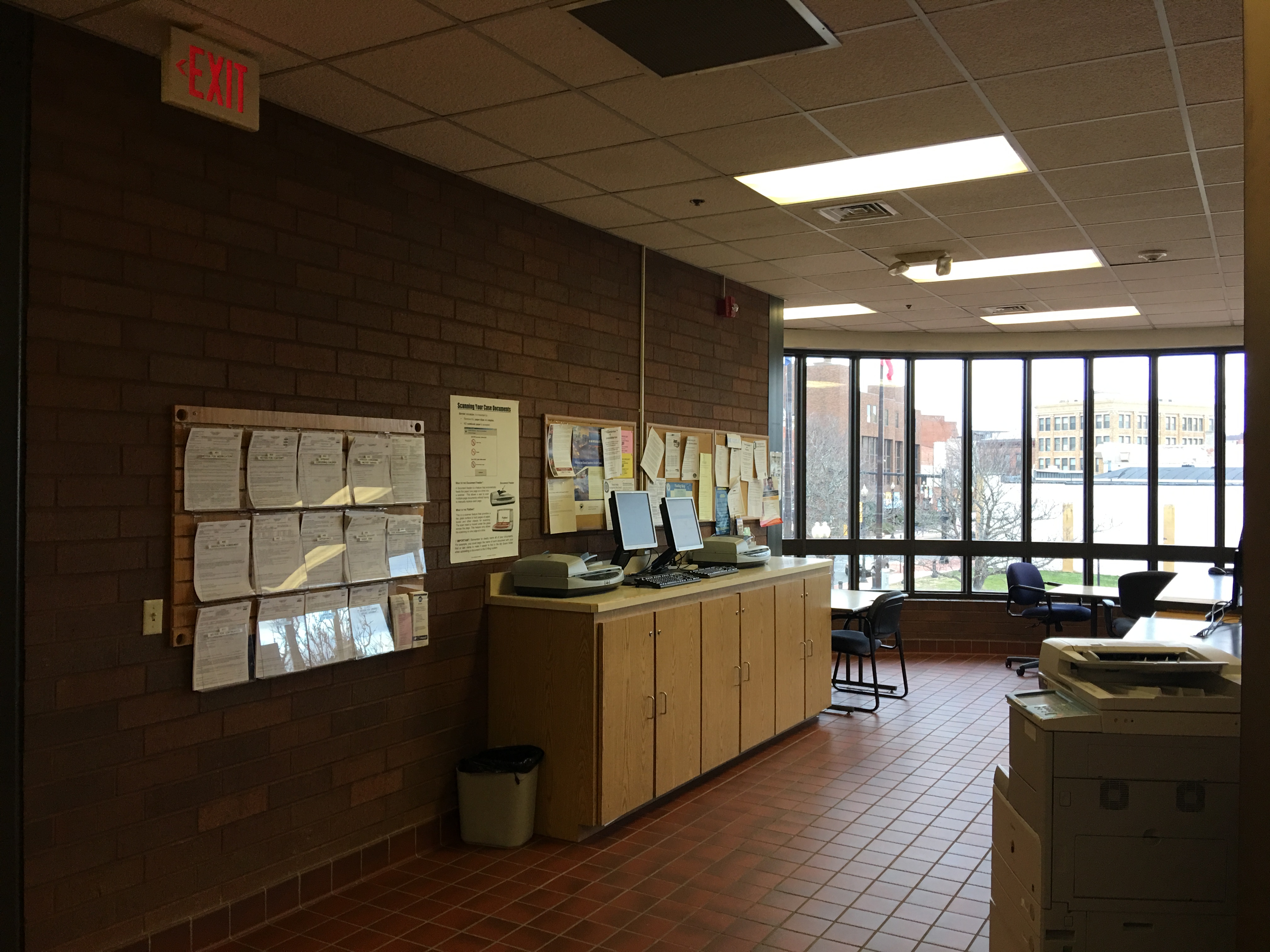Meriden Court Service Center